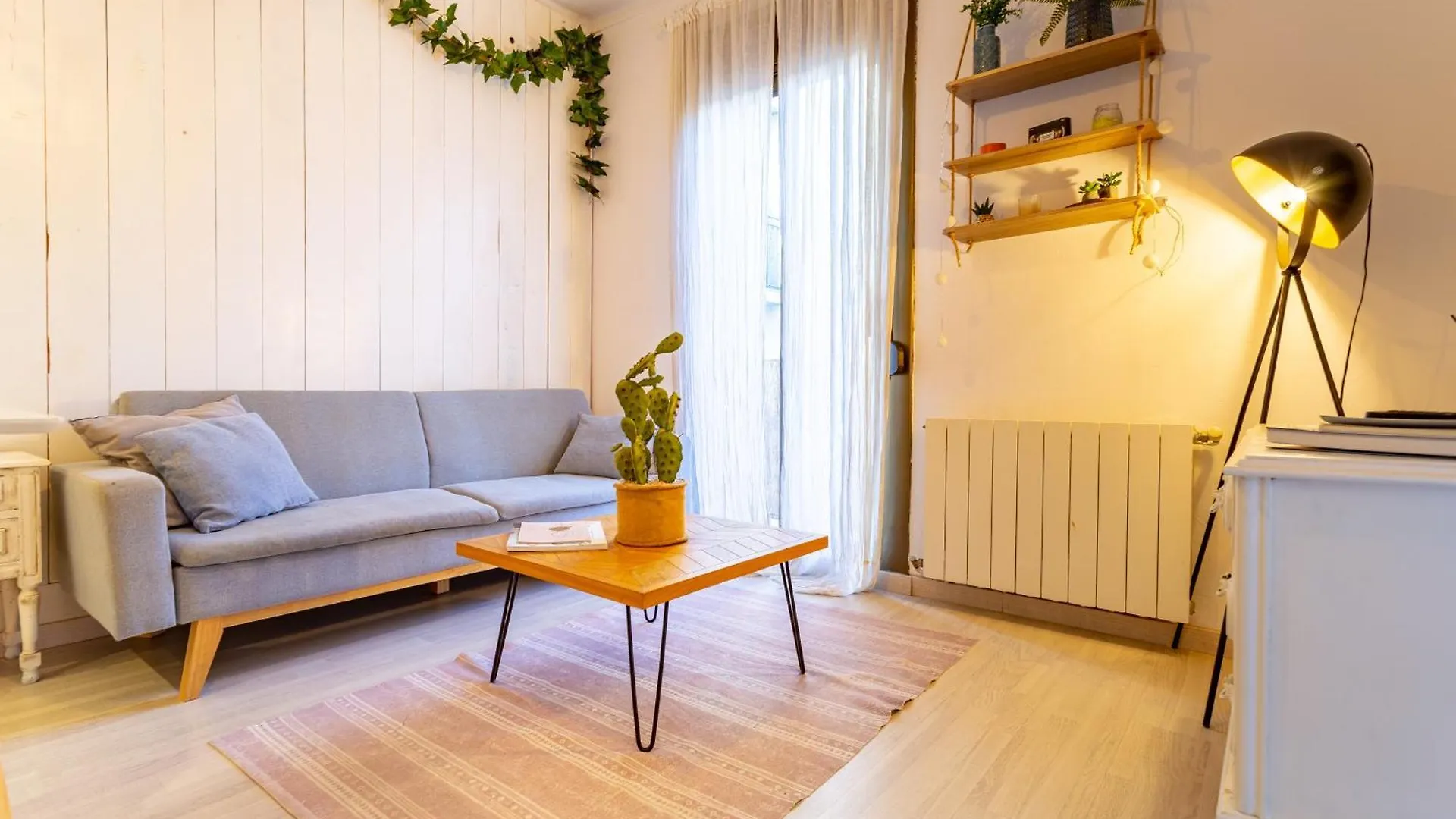 Cosy Apartment. 10Min Walk To The Beach & Train Tarragona
